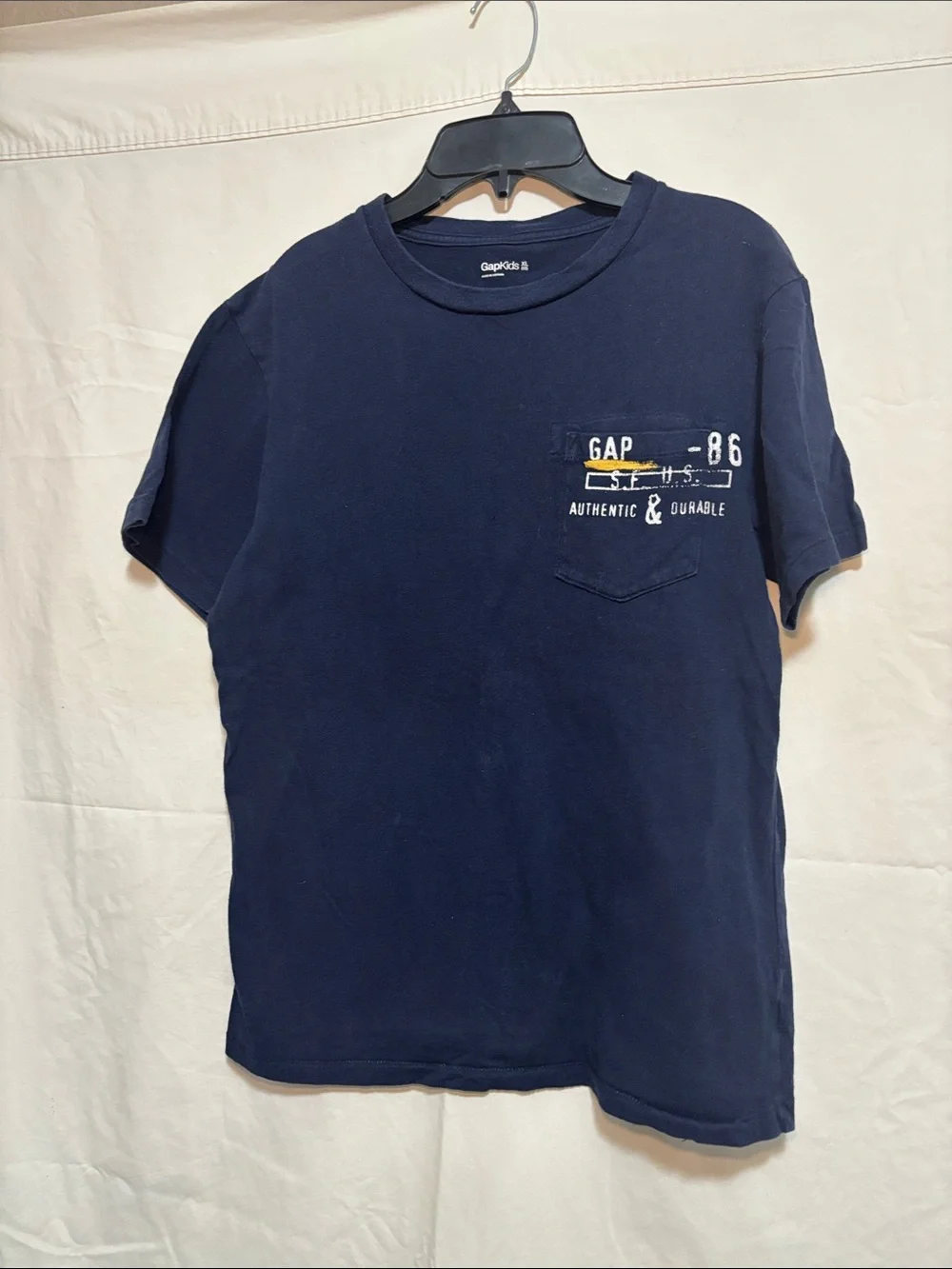 GAP Navy Short-Sleeve Pocket Tee with Chest Print Youth XL 18/20